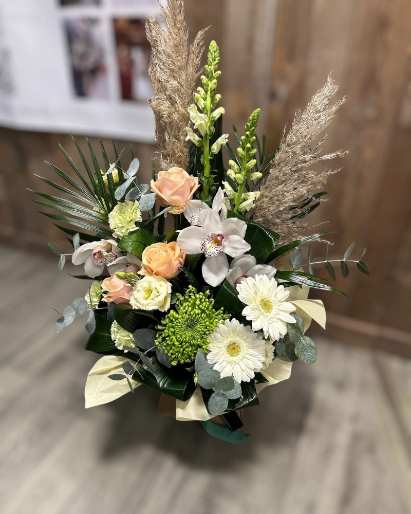 Luxe Box Flowers Arrangement