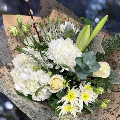 Noel White & Silver Handtied In Water