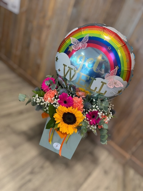 Bloom & Balloon Gift Arrangement